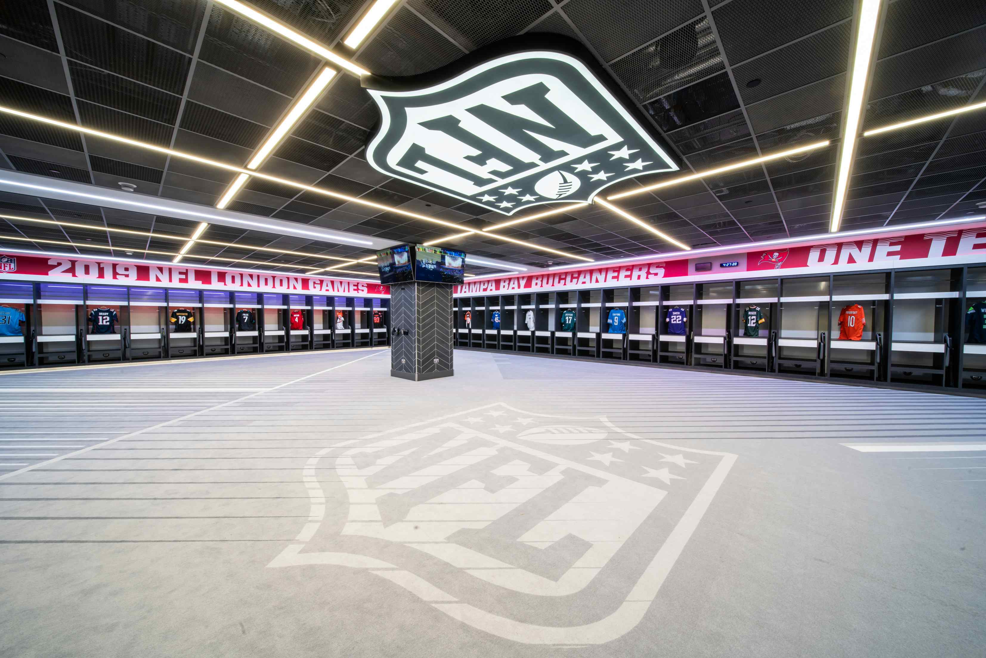 Hire NFL Home Locker Room, Tottenham Hotspur Stadium, London • HeadBox